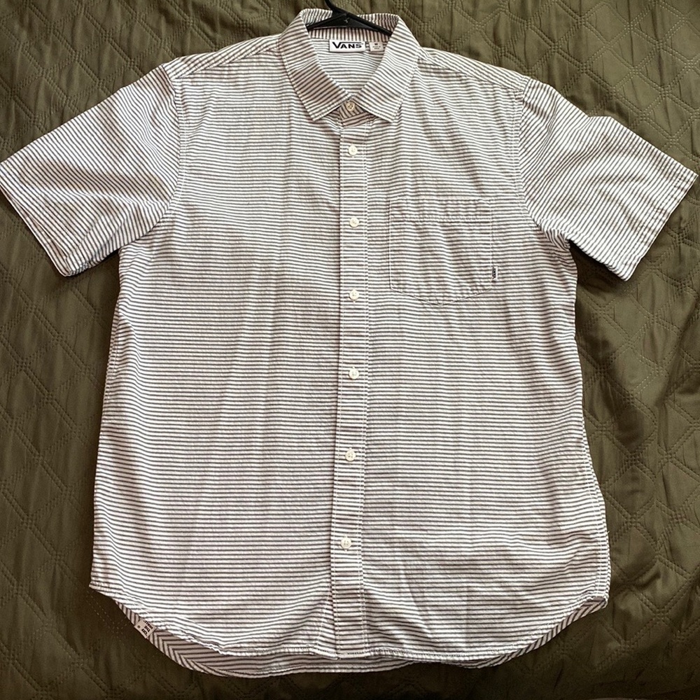 Off the wall Vans short sleeve shirt